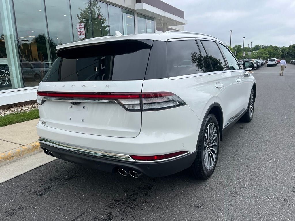 Used 2024 Lincoln Aviator Reserve w/ Elements Package Plus AWD/4WD image 8