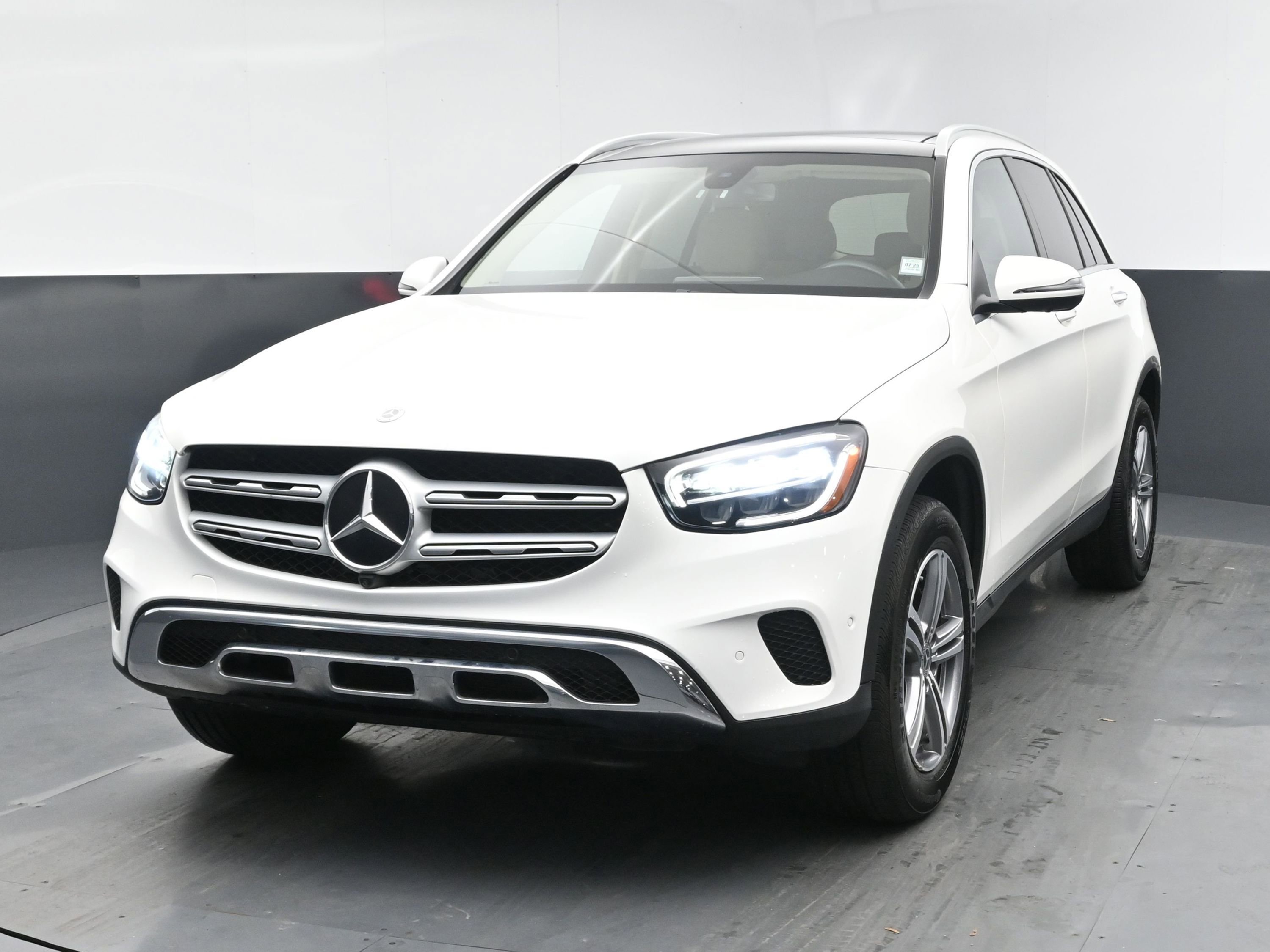 Used 2021 Mercedes-Benz GLC 300 4MATIC w/ Premium Package