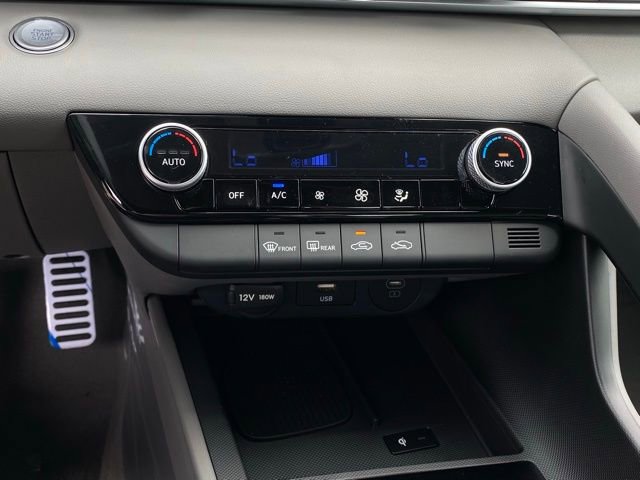 Certified 2025 Hyundai Elantra SEL image 19