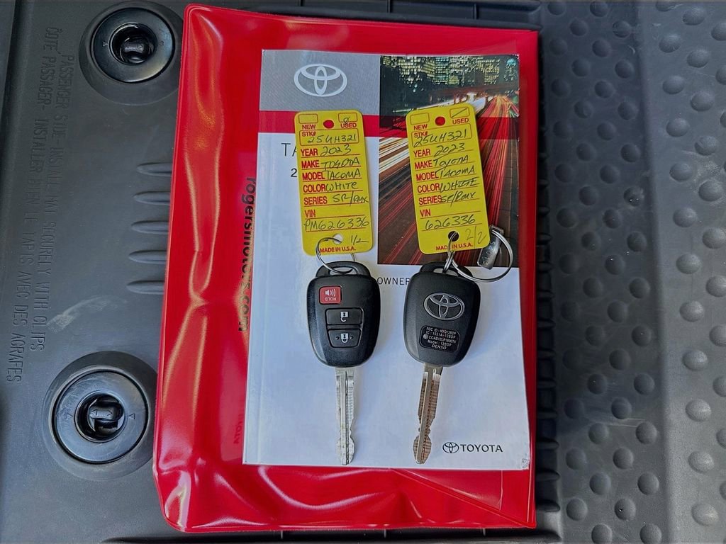 Used 2023 Toyota Tacoma SR image 31