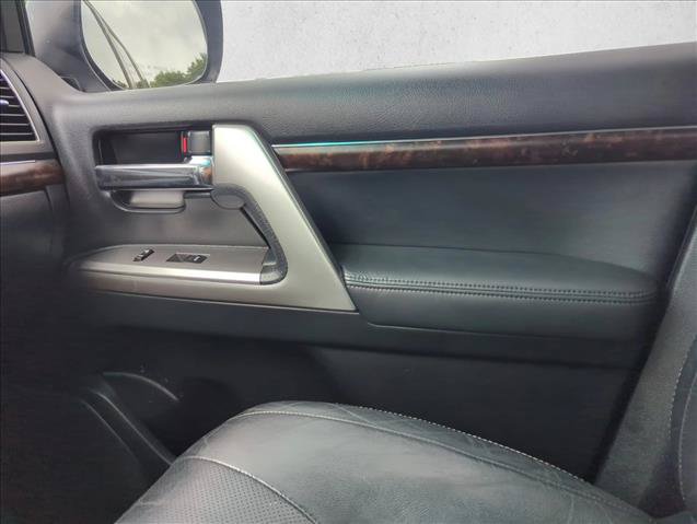 Used 2014 Toyota Land Cruiser AWD/4WD image 27