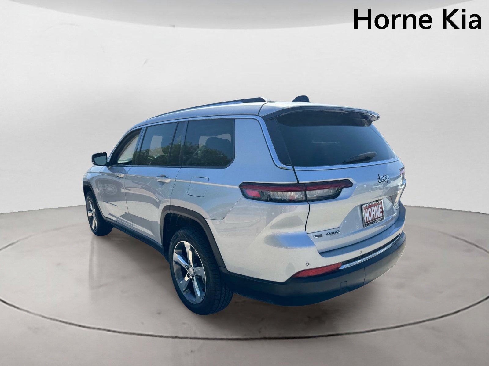 Used 2021 Jeep Grand Cherokee L Limited AWD/4WD image 5