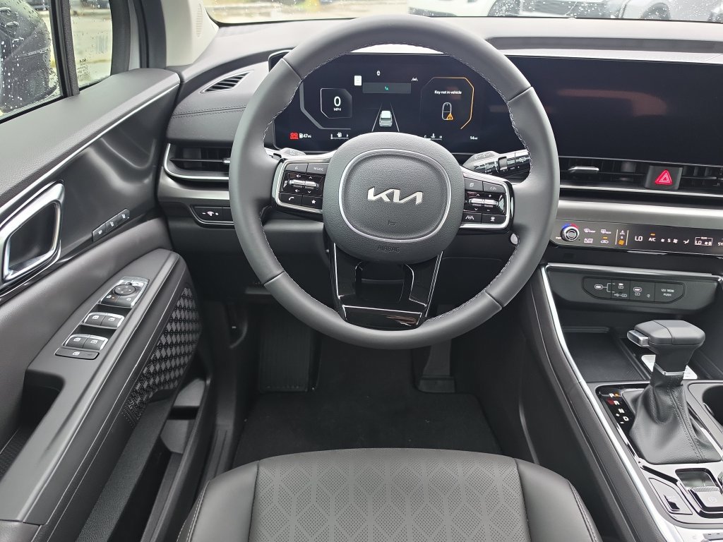 New 2026 Kia Carnival SX w/ SX Dark Edition Package FWD image 14