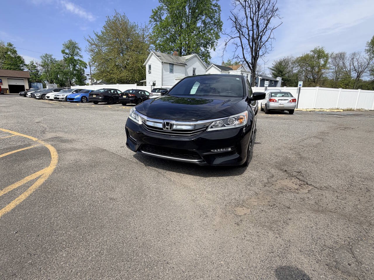 Used 2017 Honda Accord Sport image 2