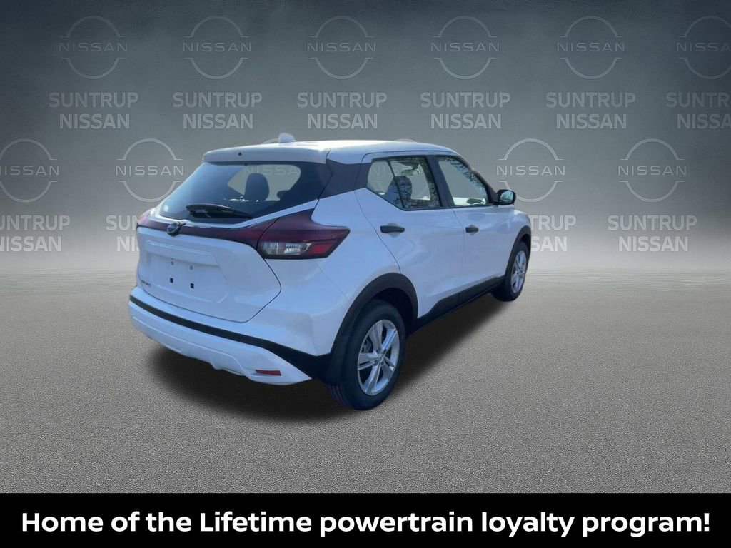 New 2025 Nissan Kicks Play S image 9