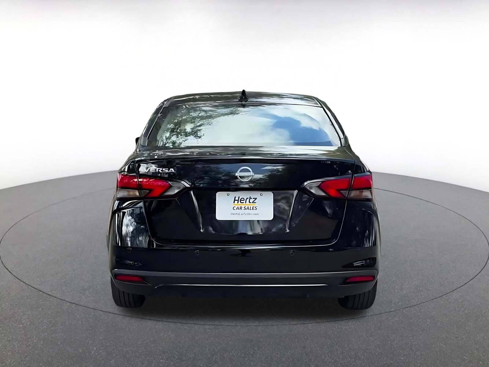 Used 2025 Nissan Versa SV FWD image 12