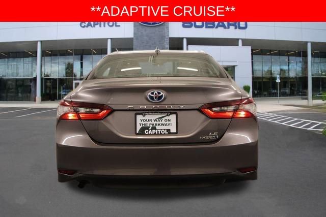 Used 2022 Toyota Camry LE image 5