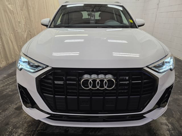 Certified 2025 Audi Q3 2.0T Premium w/ Convenience Plus Package AWD/4WD image 3