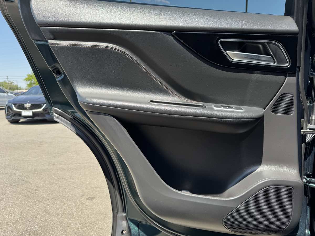 Used 2018 Jaguar F-PACE Prestige AWD/4WD image 44
