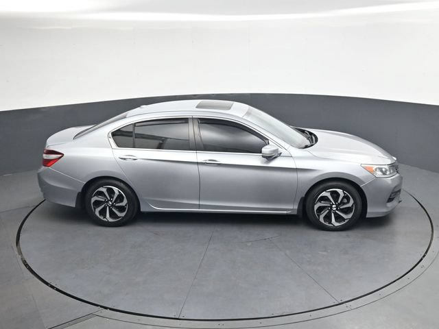 Used 2017 Honda Accord EX image 22