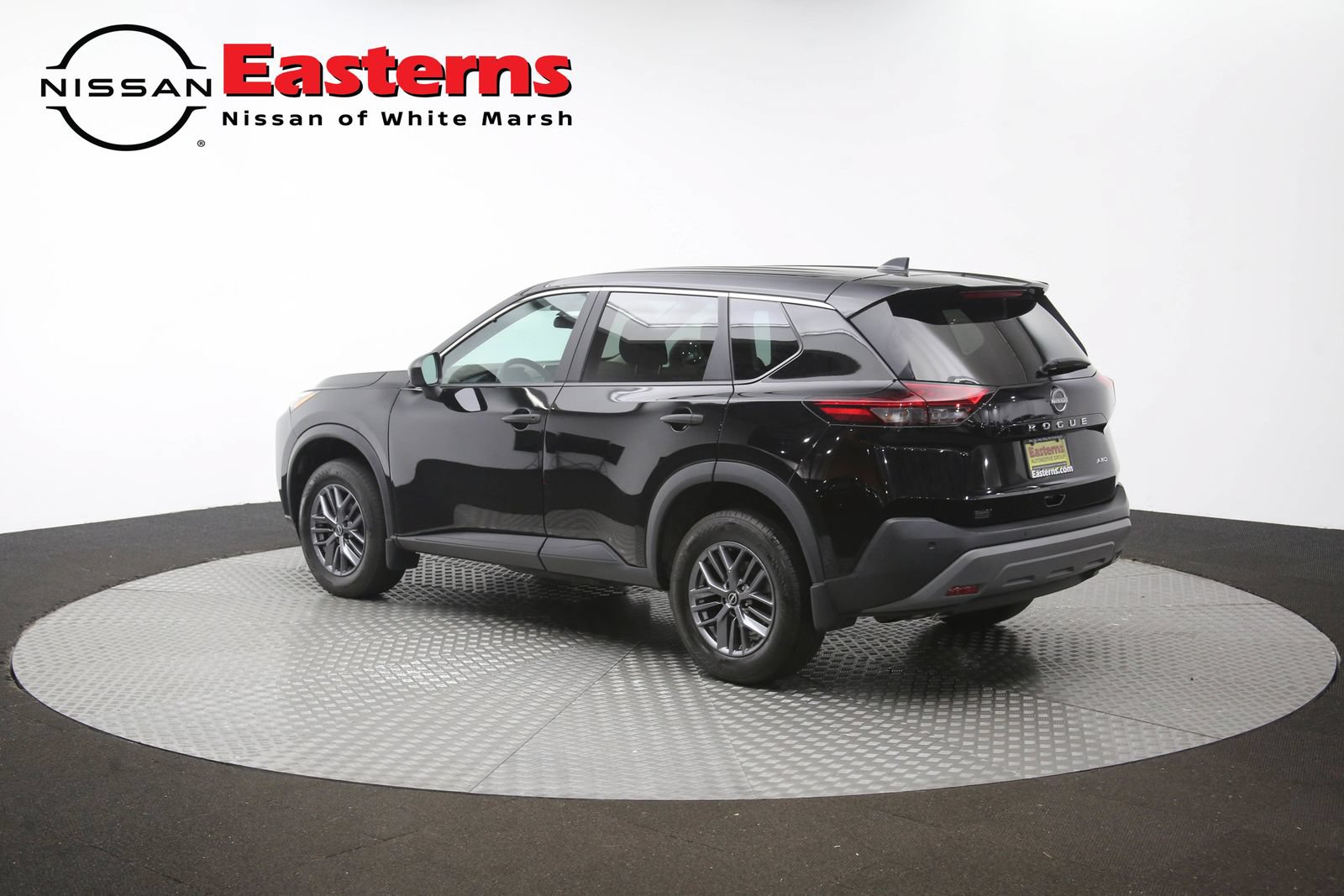 Used 2023 Nissan Rogue S AWD/4WD image 60