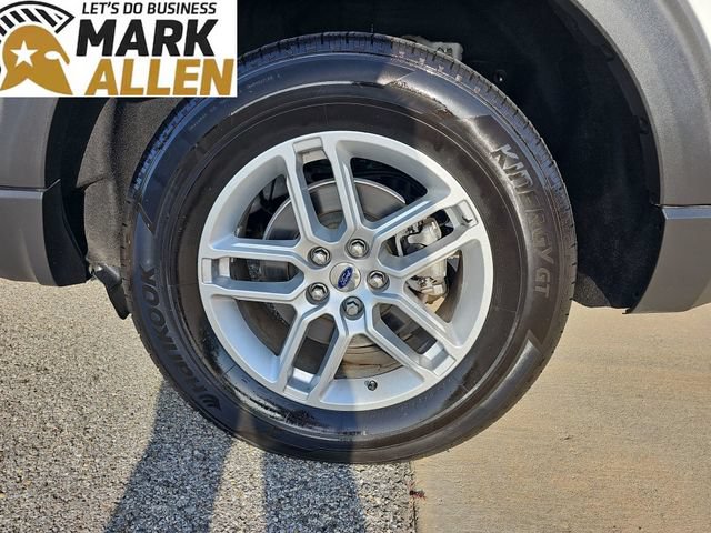 Used 2025 Ford Explorer Active AWD/4WD image 32