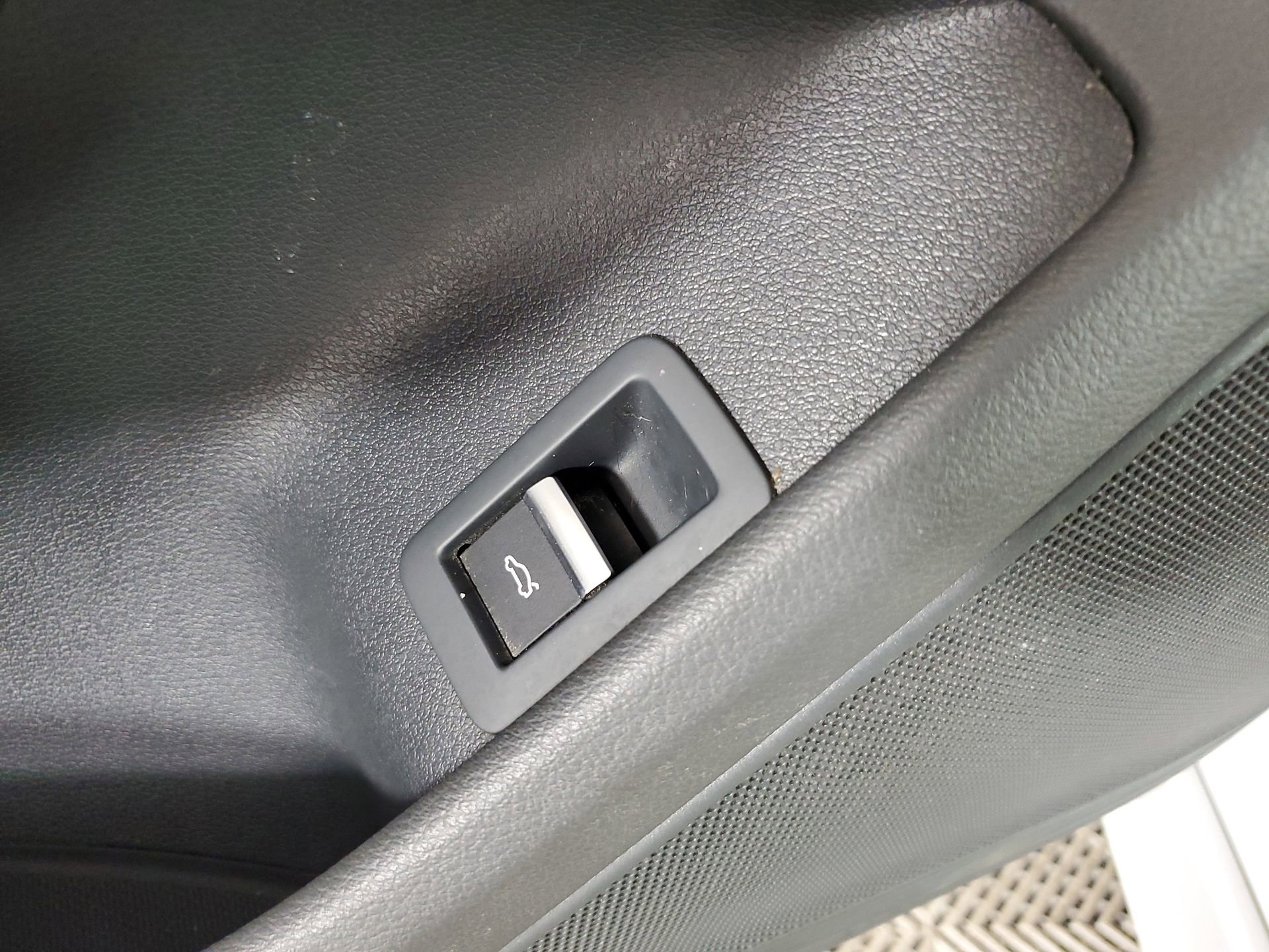 Used 2018 Audi A5 2.0T Premium w/ Convenience Package image 33