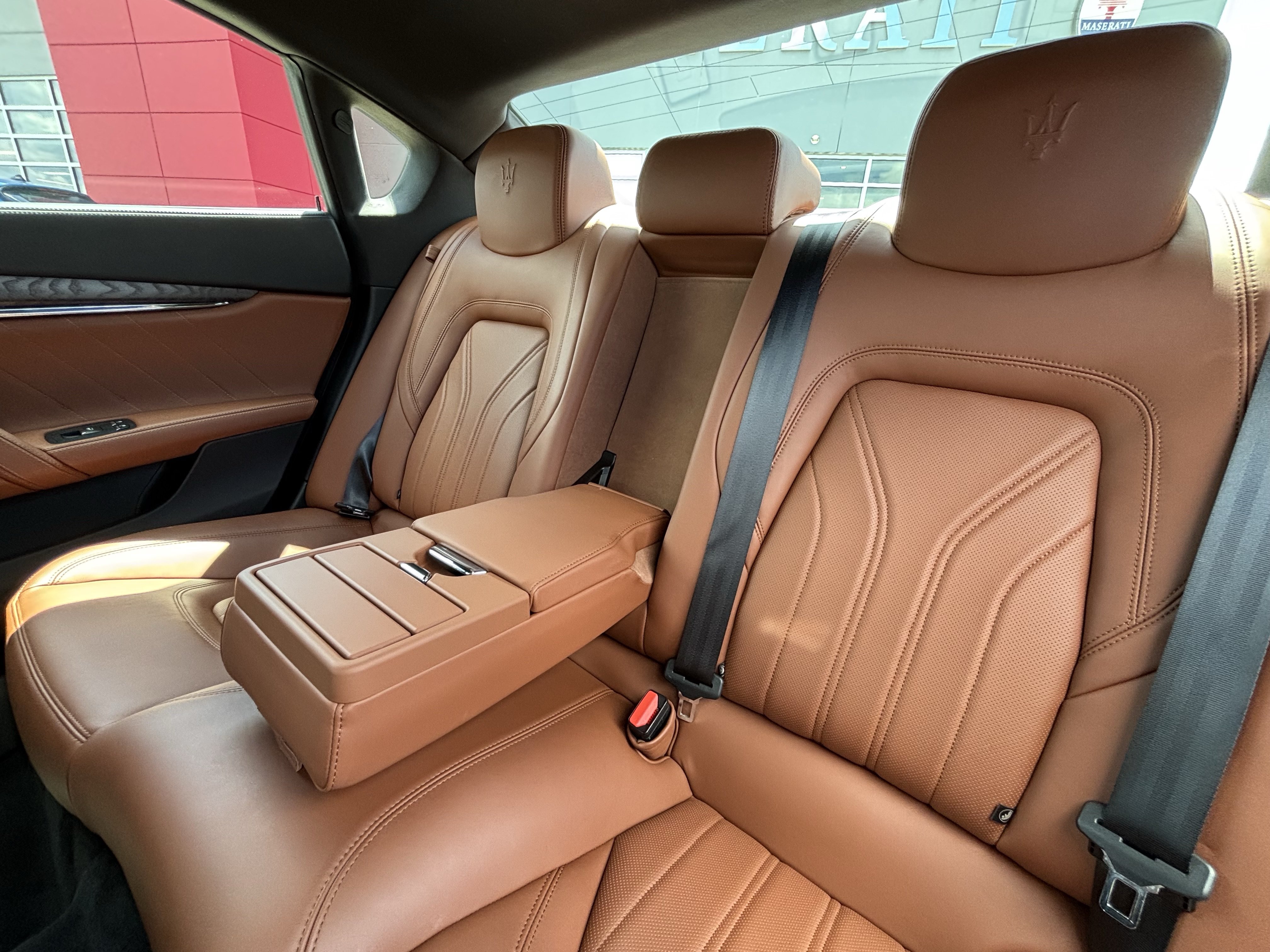 Used 2023 Maserati Quattroporte GT RWD image 38