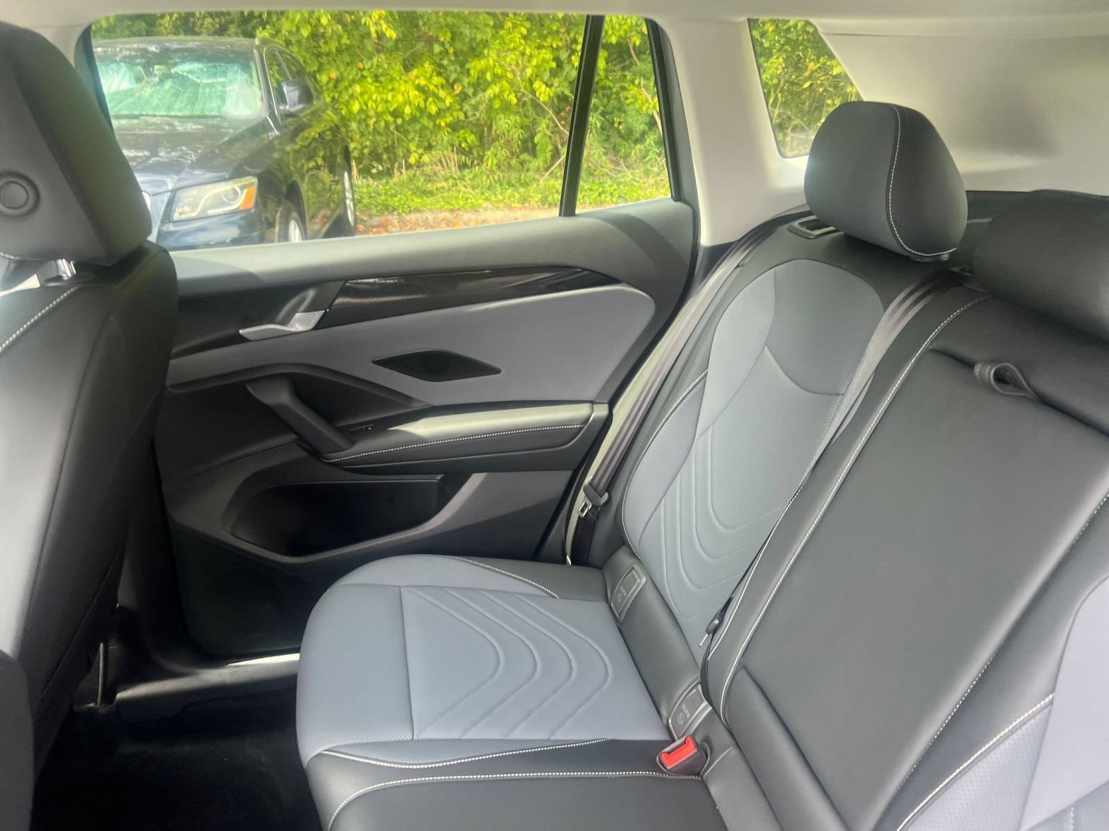 Used 2026 Volkswagen Tiguan SE FWD image 35