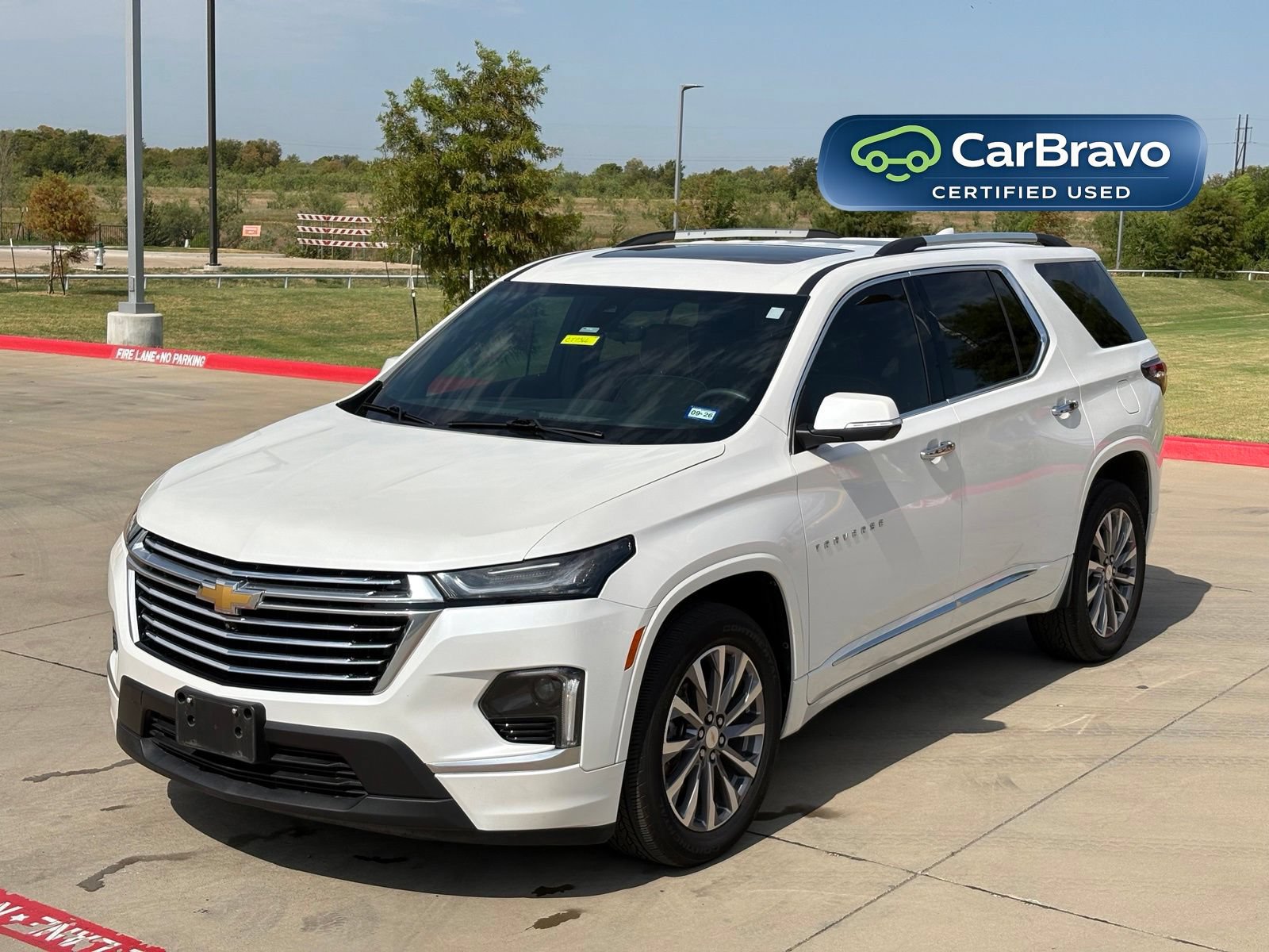 Used 2023 Chevrolet Traverse Premier FWD image 12