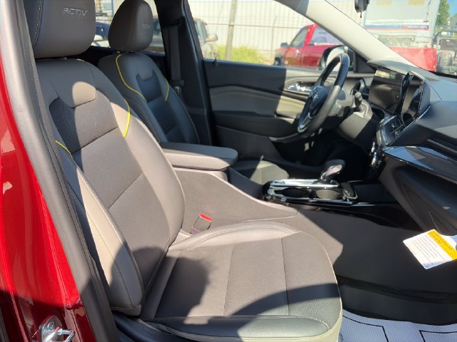 Used 2024 Chevrolet Trax ACTIV w/ Driver Confidence Package FWD image 28