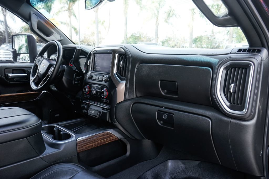 Used 2023 Chevrolet Silverado 2500 High Country AWD/4WD image 40