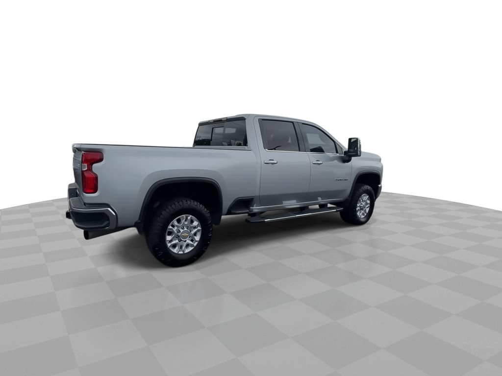 Used 2021 Chevrolet Silverado 3500 LTZ w/ LTZ Convenience Package AWD/4WD image 8