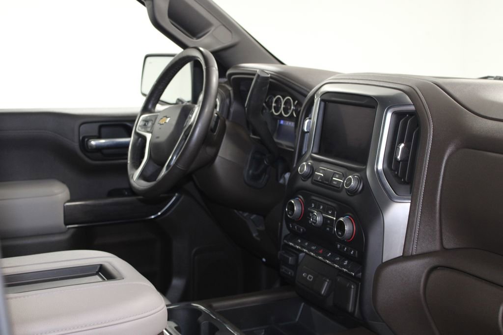 Used 2022 Chevrolet Silverado 1500 LTZ AWD/4WD image 33