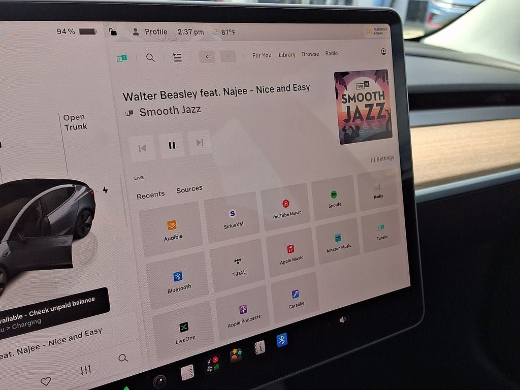 Used 2023 Tesla Model 3 Standard Range RWD image 17