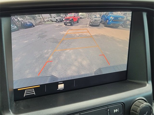 Used 2022 Chevrolet Colorado Z71 w/ Safety Package image 32