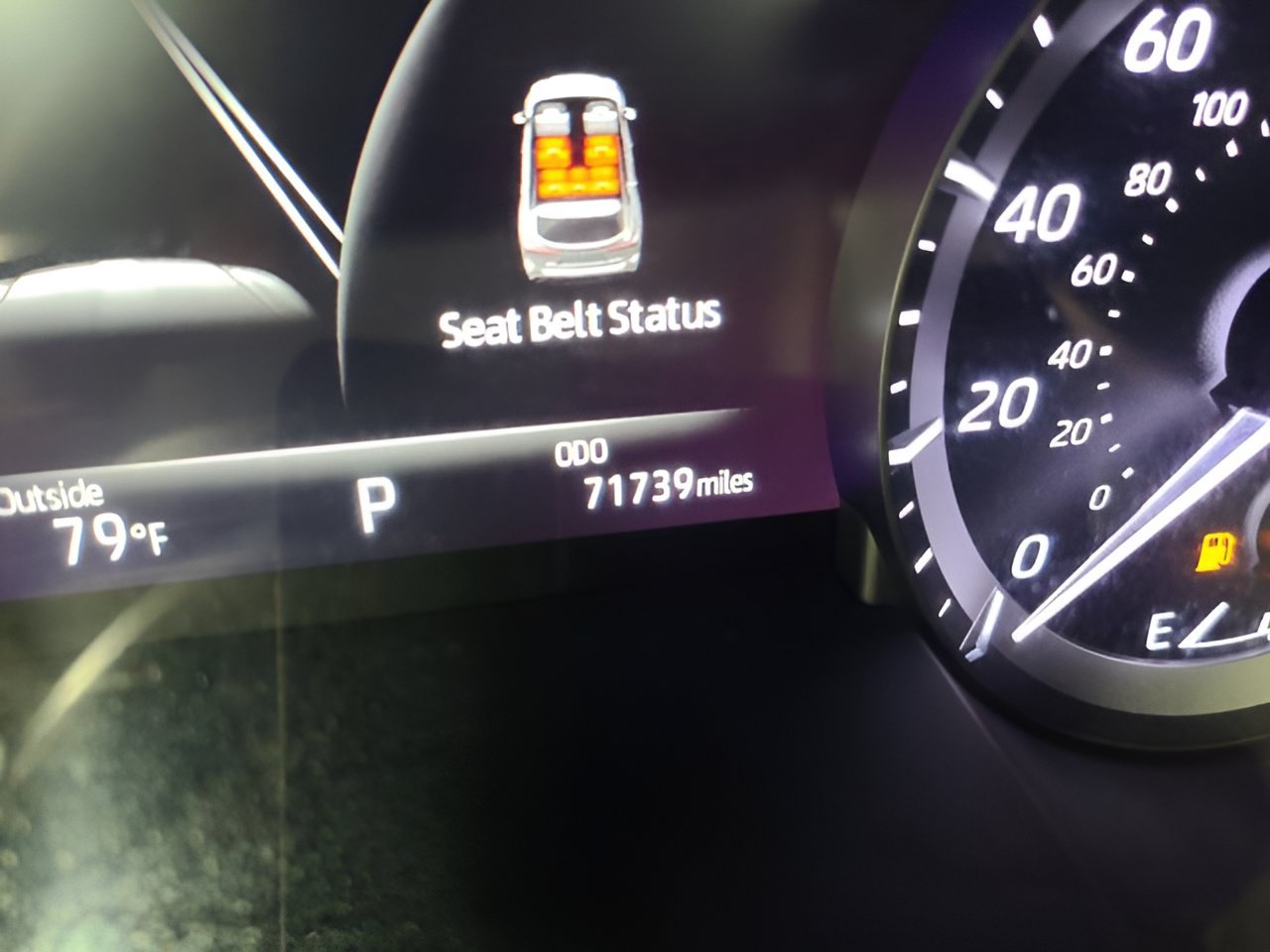 Used 2021 Toyota Highlander XLE AWD/4WD image 30
