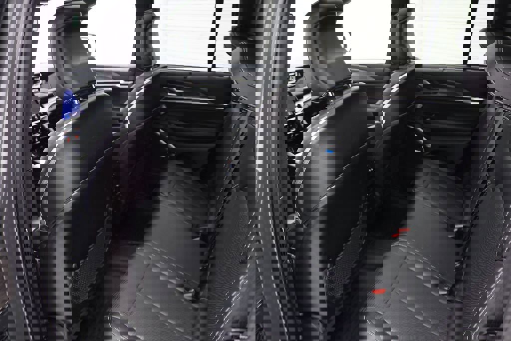 Used 2023 Jeep Grand Cherokee Overland w/ Luxury Tech Group IV image 10