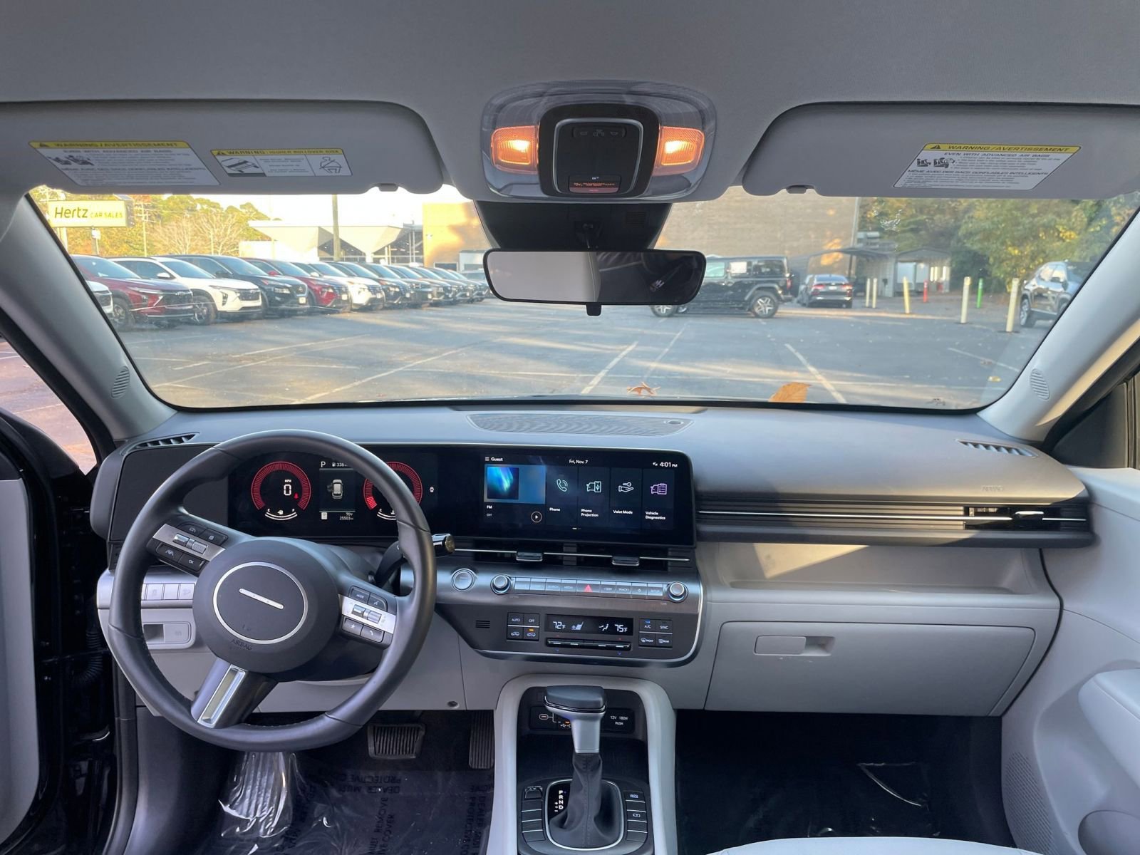 Used 2025 Hyundai Kona SEL image 29