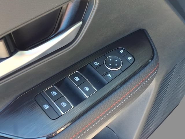 Certified 2026 Nissan Kicks SR w/ Cold Weather Package AWD/4WD image 18