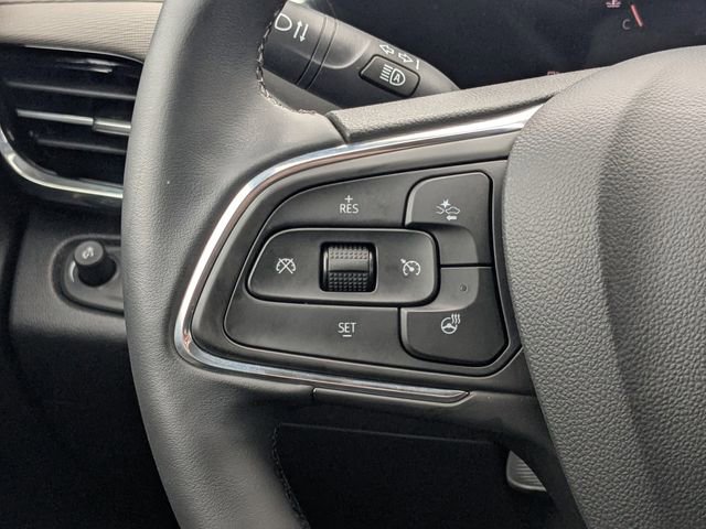 Used 2025 Buick Envista Avenir FWD image 25