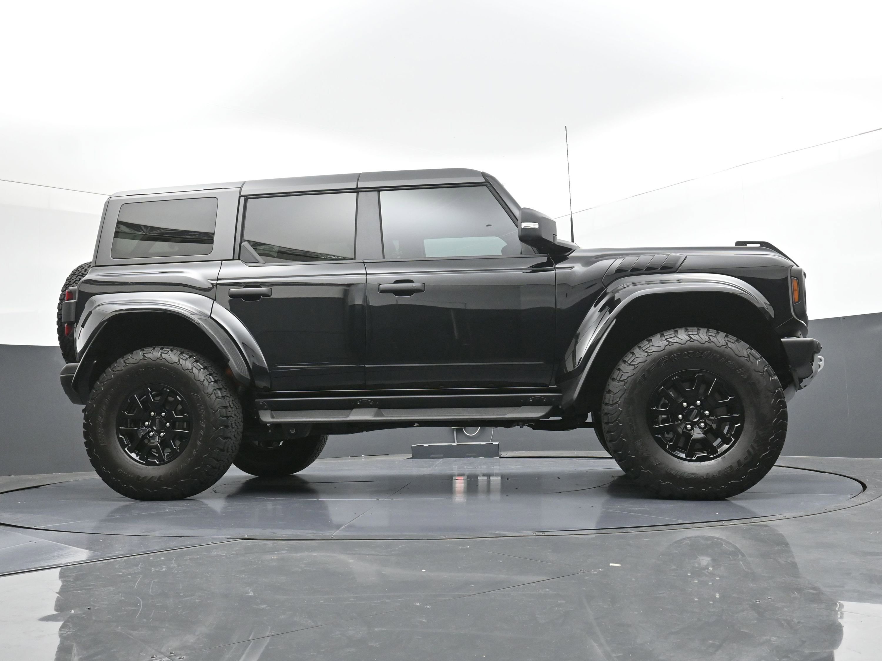 Used 2024 Ford Bronco Raptor image 33