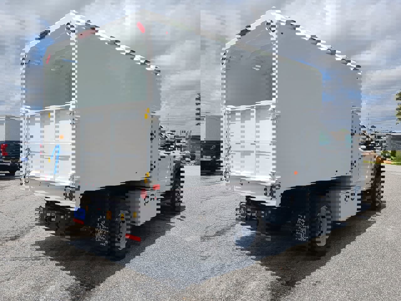 New 2025 Ford F550 2WD Regular Cab Super Duty image 3