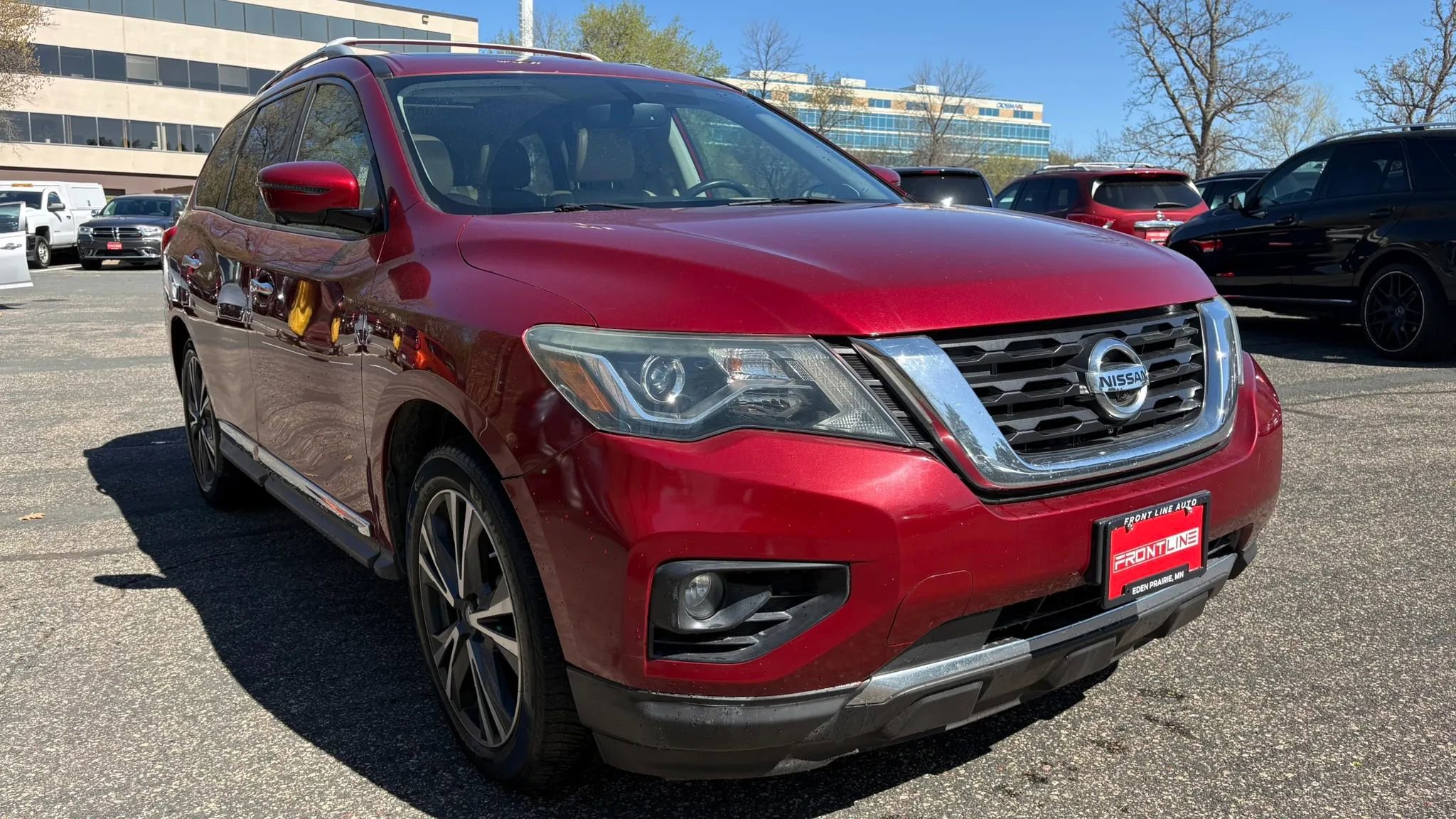 Used 2018 Nissan Pathfinder Platinum FWD image 13