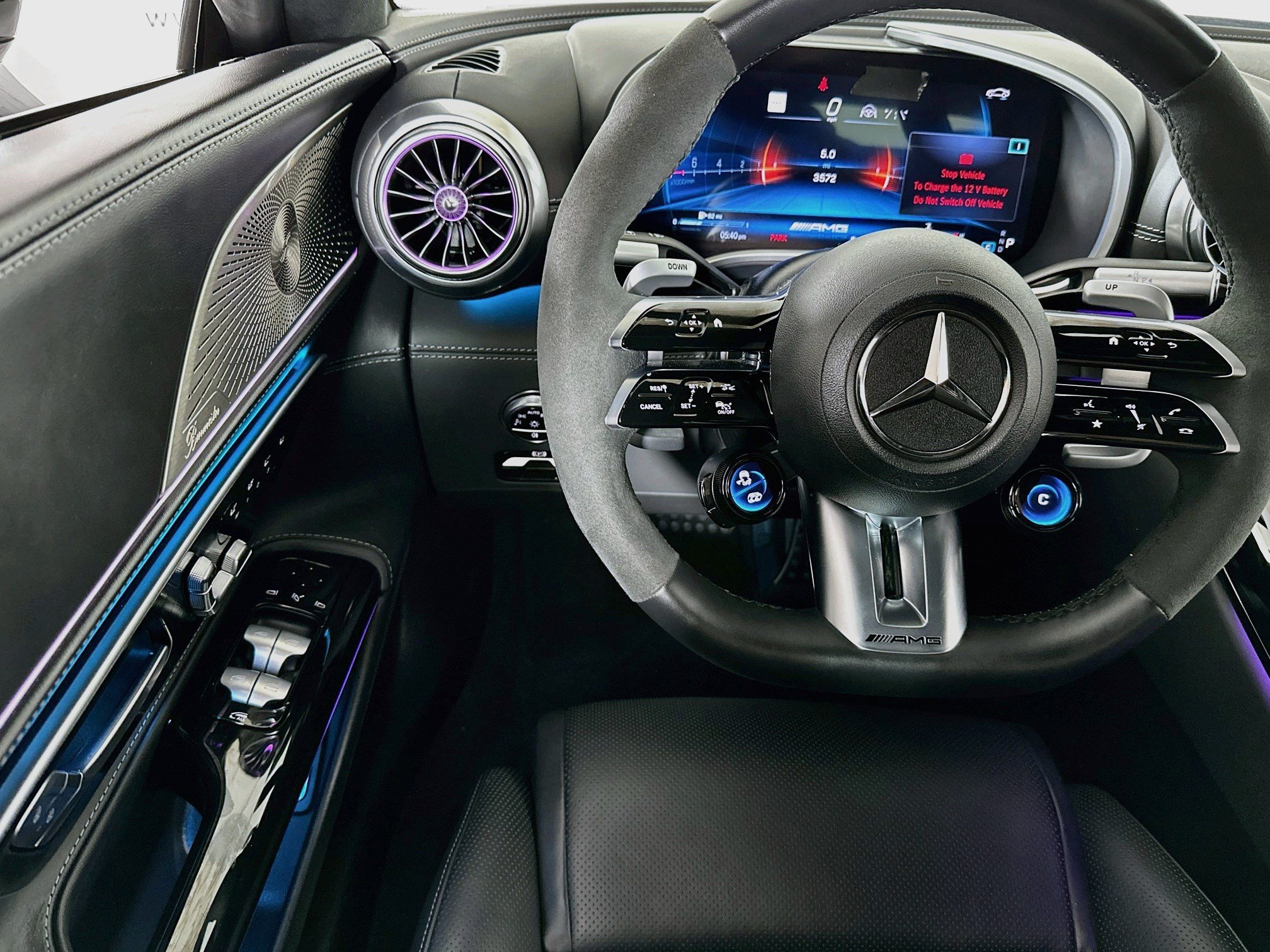 Used 2022 Mercedes-Benz SL 55 AMG 4MATIC image 10
