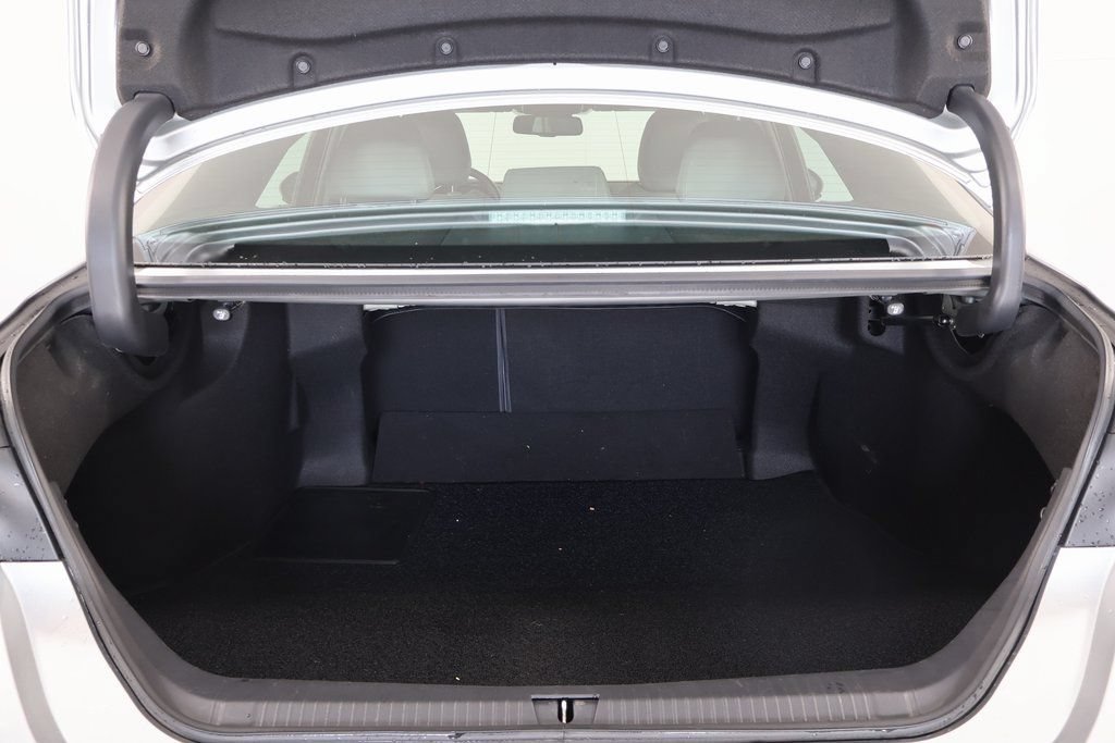 Used 2021 Toyota Avalon XLE w/ Carpet Mat Package (TMS) FWD image 12