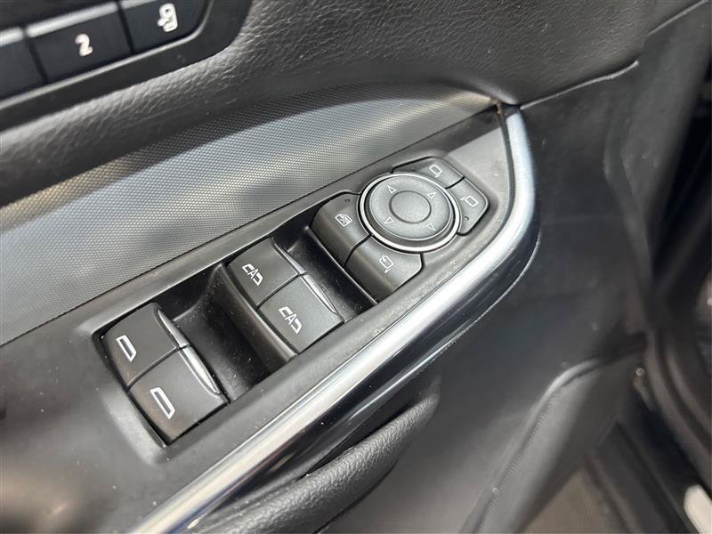 Used 2019 Cadillac XT4 Premium Luxury w/ Driver Assist Package AWD/4WD image 28