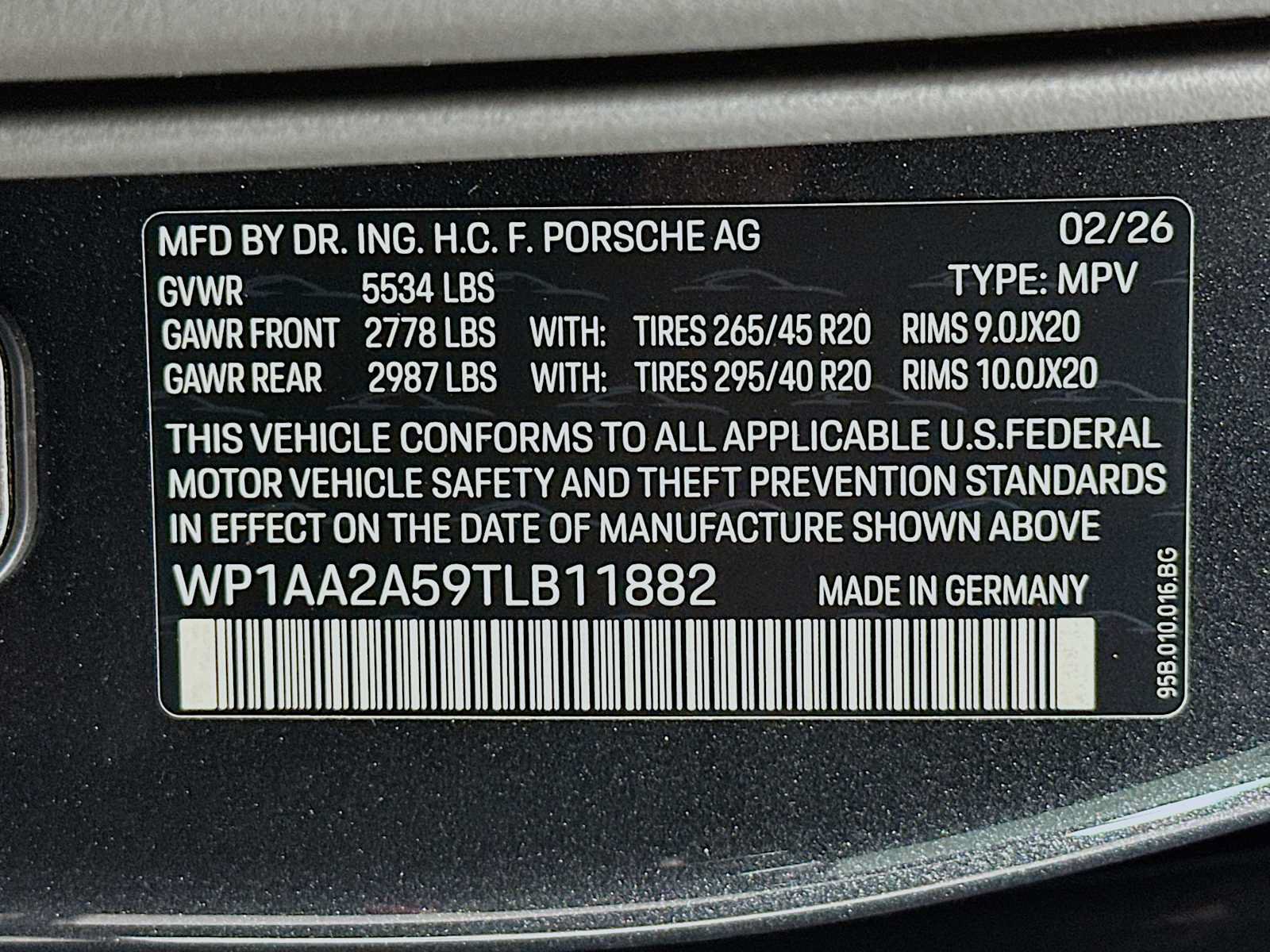 Used 2026 Porsche Macan AWD/4WD image 33