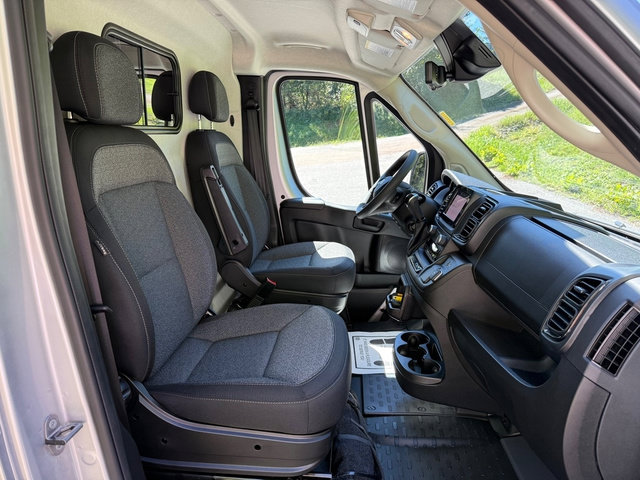 Used 2026 RAM ProMaster 1500 w/ Safety Group FWD image 15