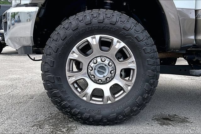 Used 2022 Ford F350 King Ranch w/ King Ranch Ultimate Package AWD/4WD image 8