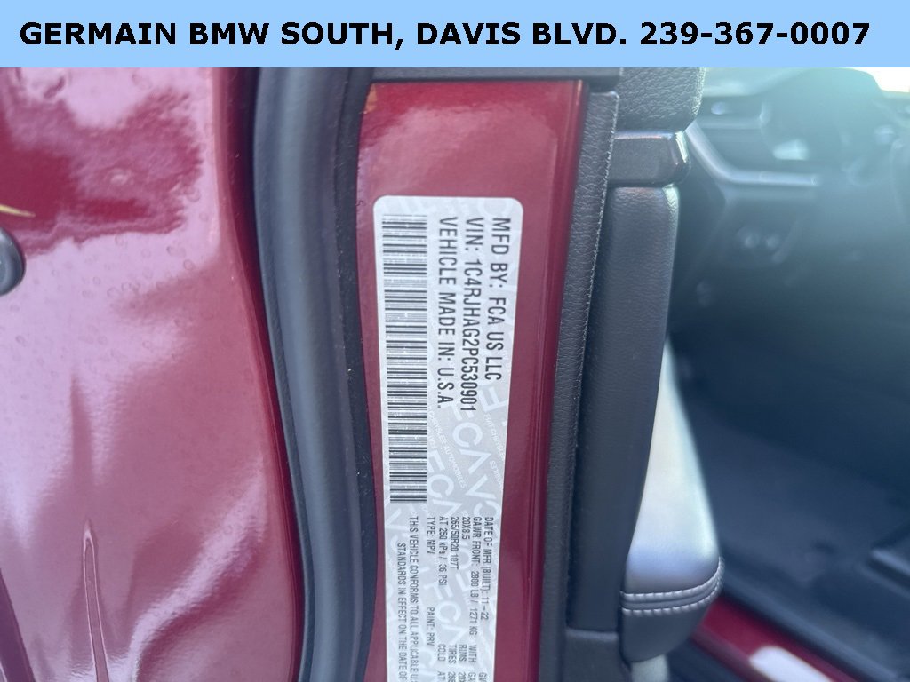 Used 2023 Jeep Grand Cherokee Altitude image 40