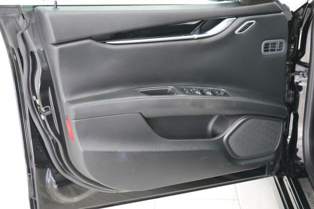 Used 2019 Maserati Ghibli S Q4 AWD/4WD image 59