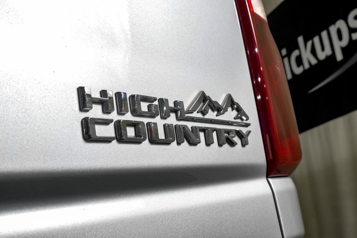 Used 2021 Chevrolet Silverado 3500 High Country w/ Snow Plow Prep/Camper Package image 47