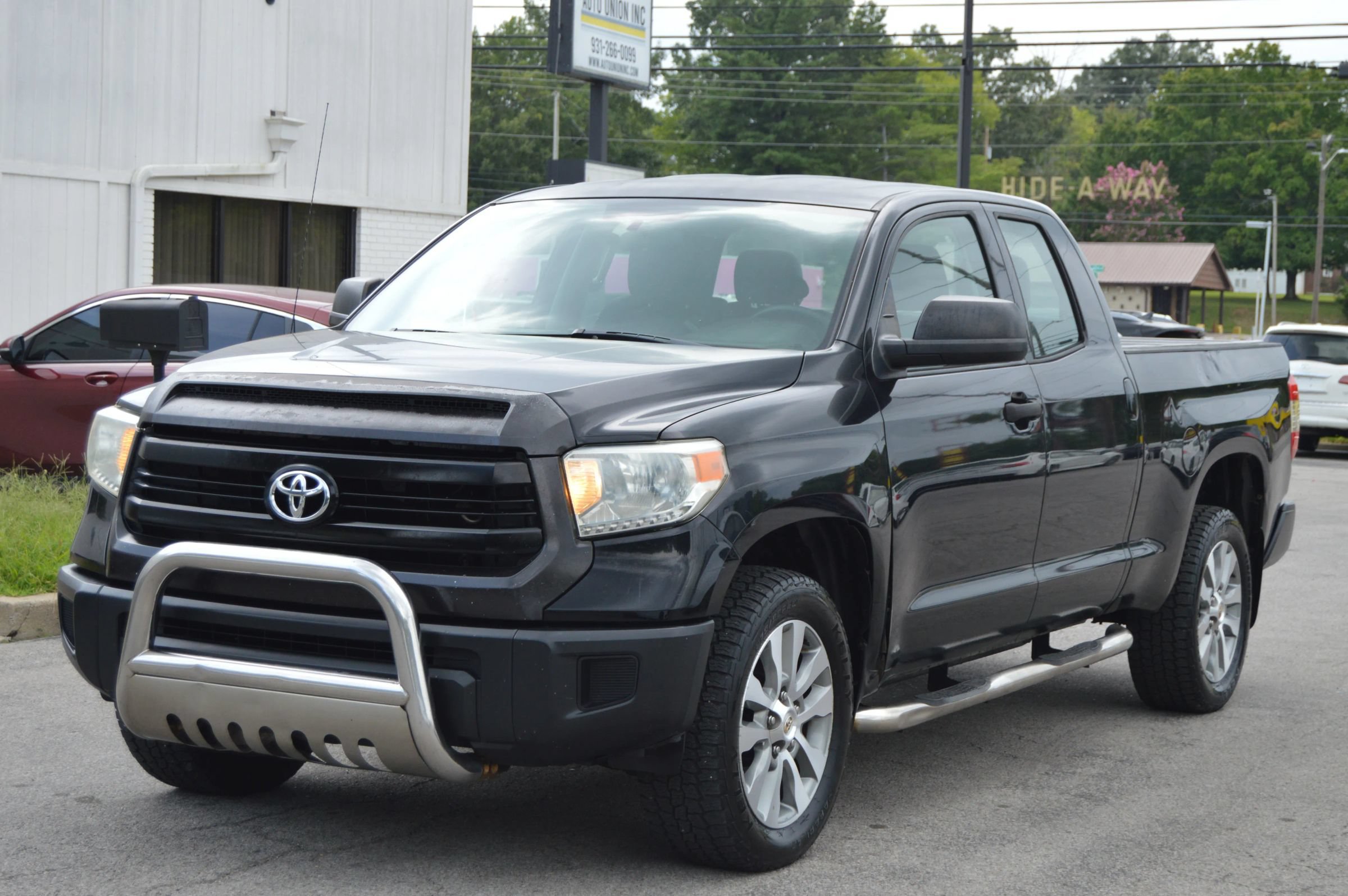 Used 2014 Toyota Tundra SR RWD image 1