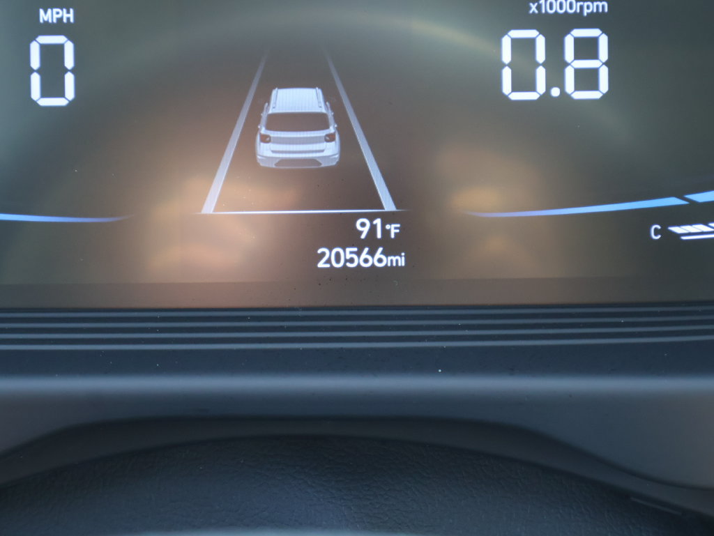 Used 2025 Hyundai Venue SEL FWD image 29