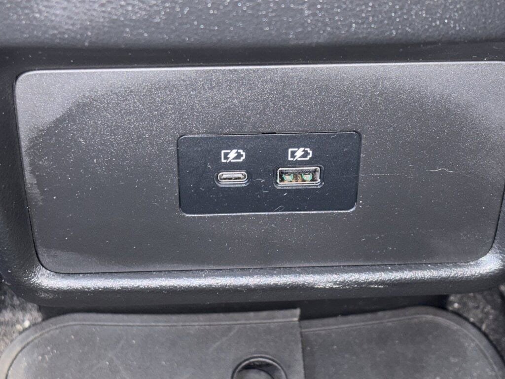 Certified 2023 Nissan Rogue SV image 28