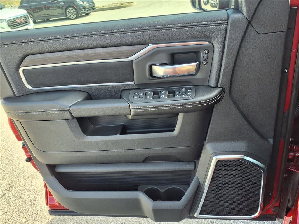 New 2026 RAM 2500 Laramie w/ Night Edition AWD/4WD image 25