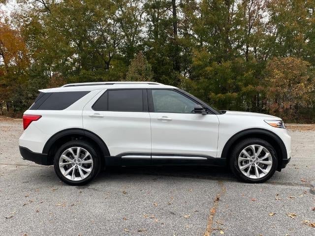 Used 2023 Ford Explorer Platinum w/ Technology Package AWD/4WD image 2