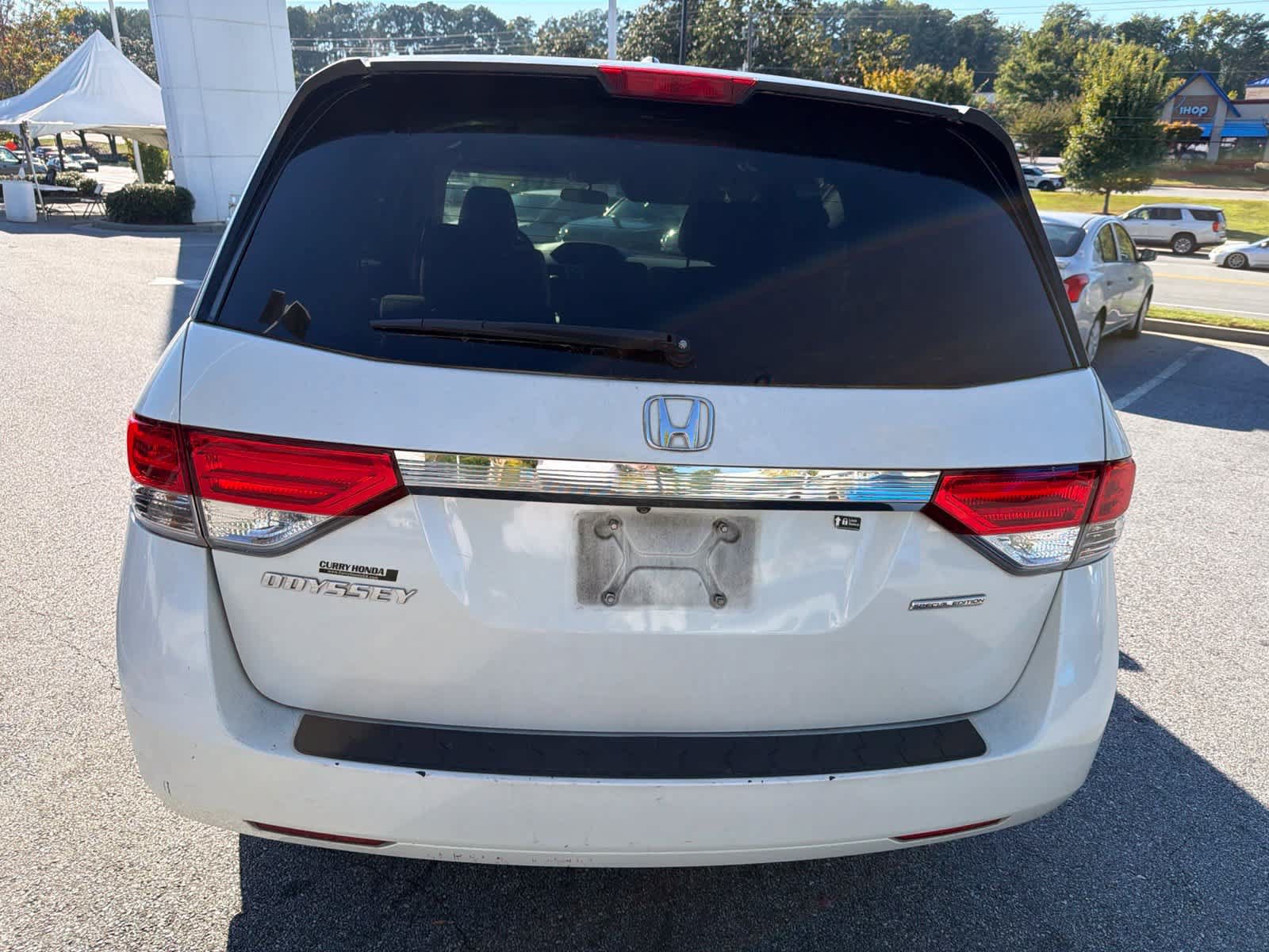 Used 2016 Honda Odyssey SE image 9