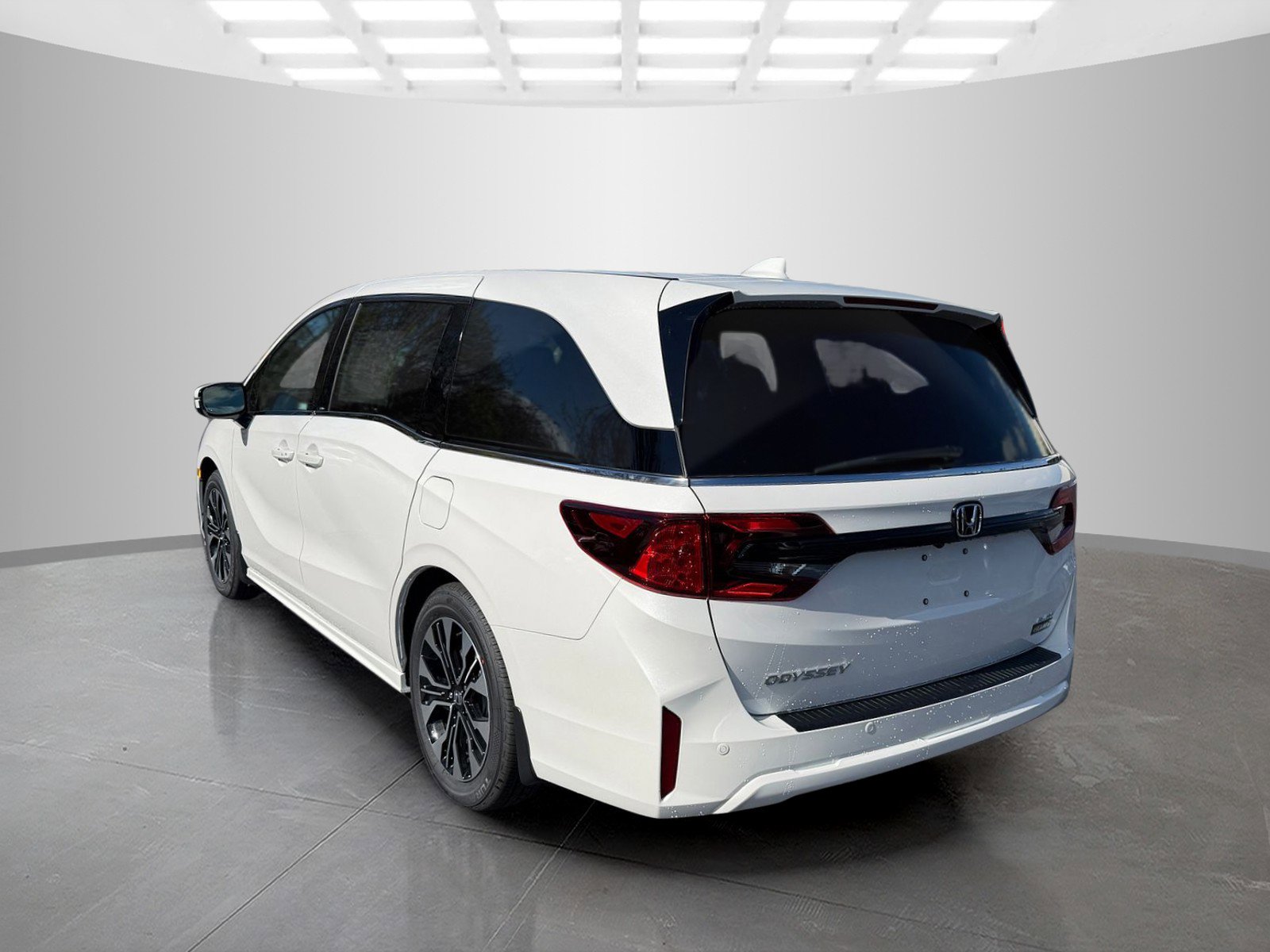 New 2026 Honda Odyssey Elite image 4